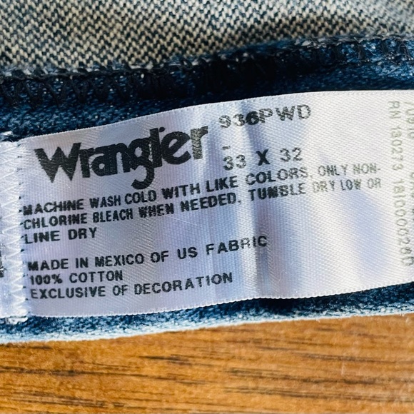 Wranglers cutoff shorts with embroidery & lace, Daisy Dukes, size 4-6 - Picture 7 of 7